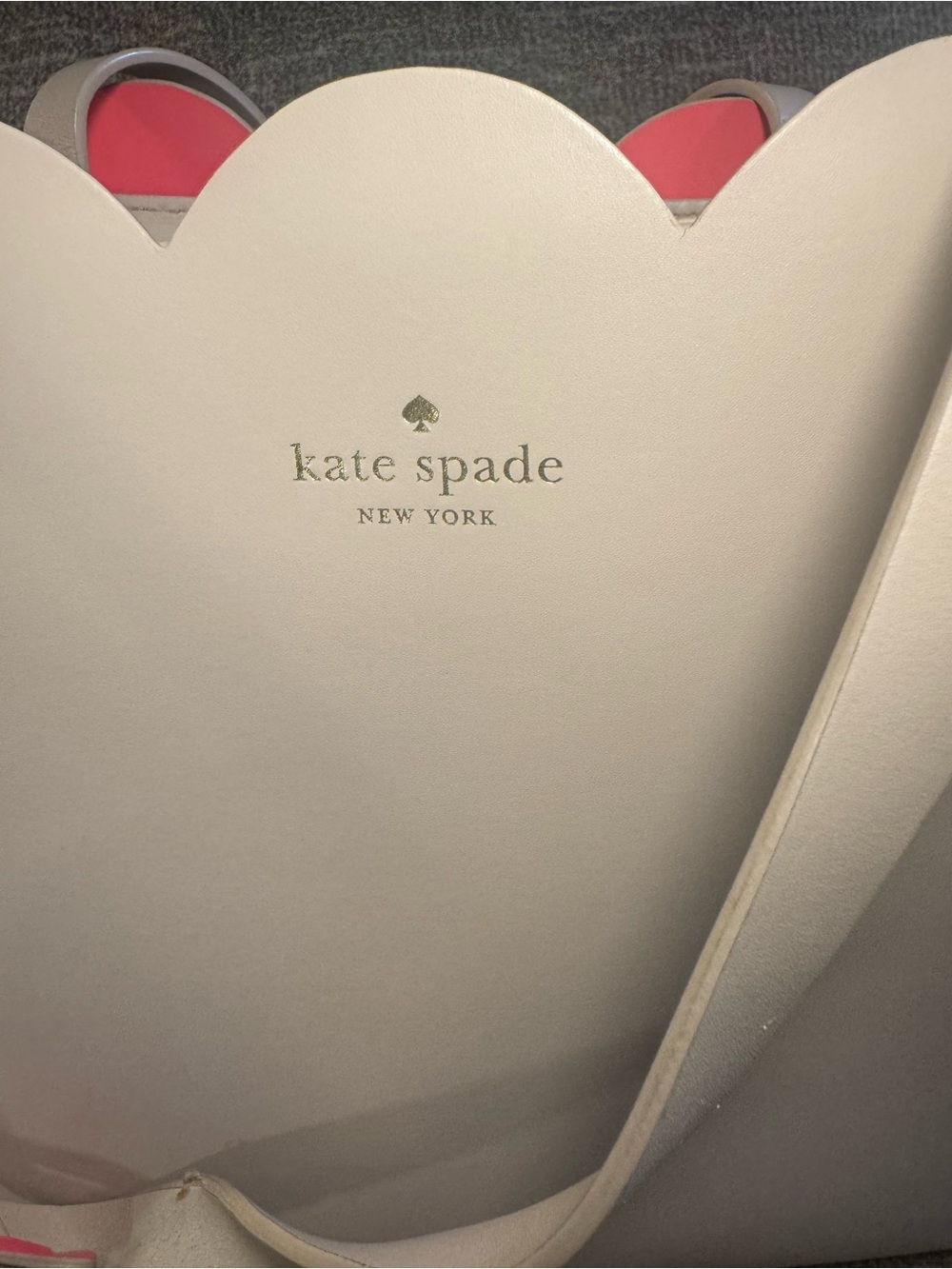 Kate Spade New York Scallop-Trimmed Leather Tote dual-faced design - Picture 2 of 11